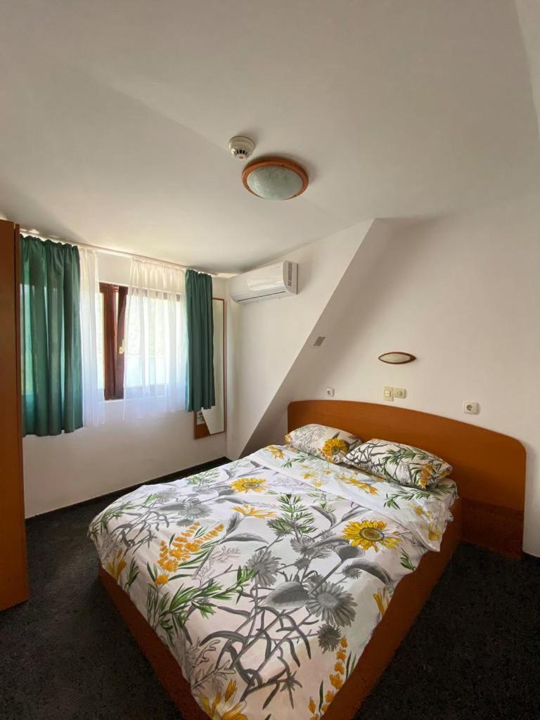 Hotel Pescarus Port Bicaz Luaran gambar