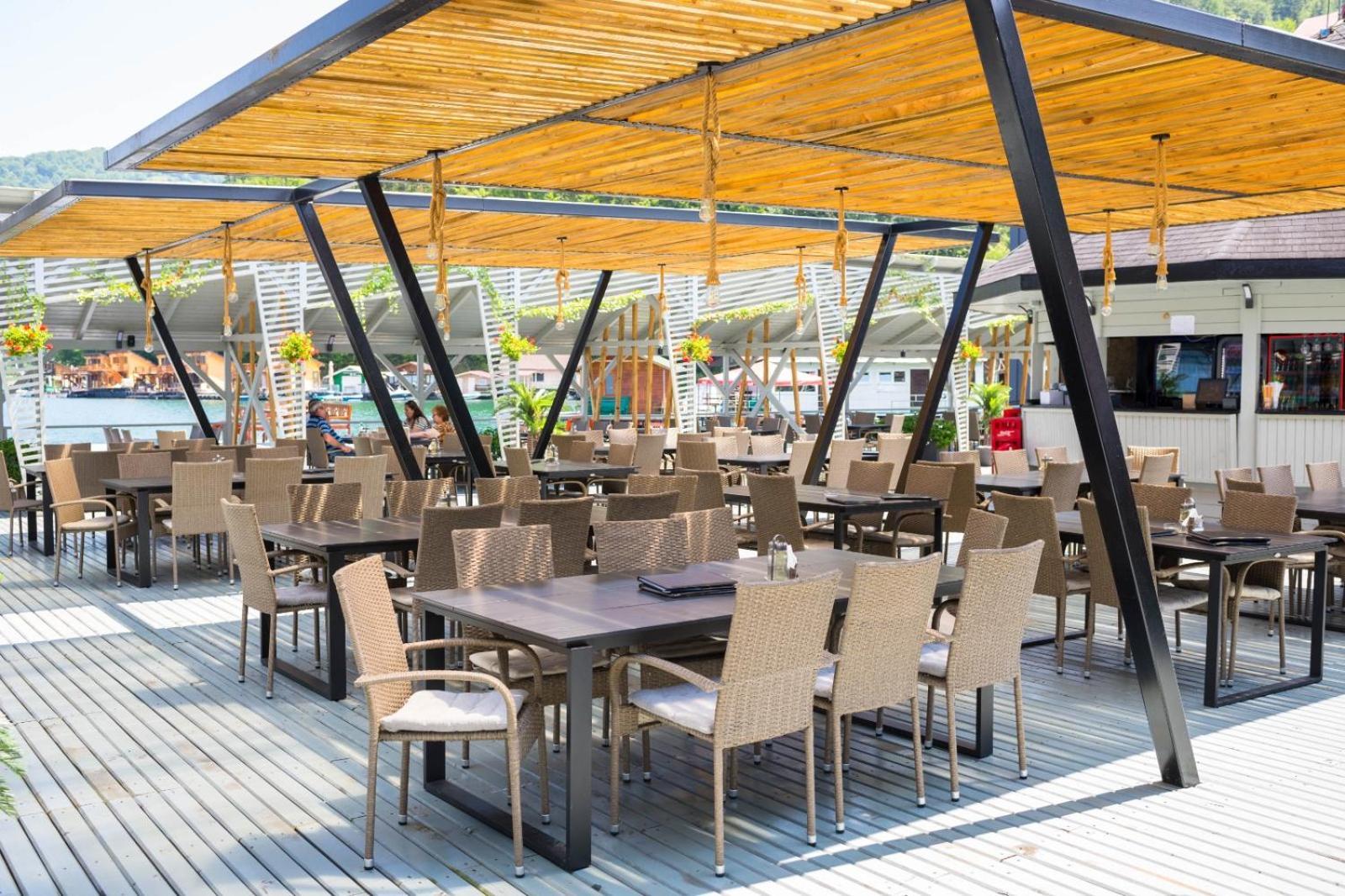 Hotel Pescarus Port Bicaz Luaran gambar