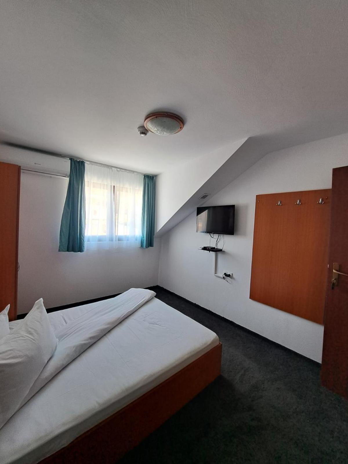 Hotel Pescarus Port Bicaz Luaran gambar