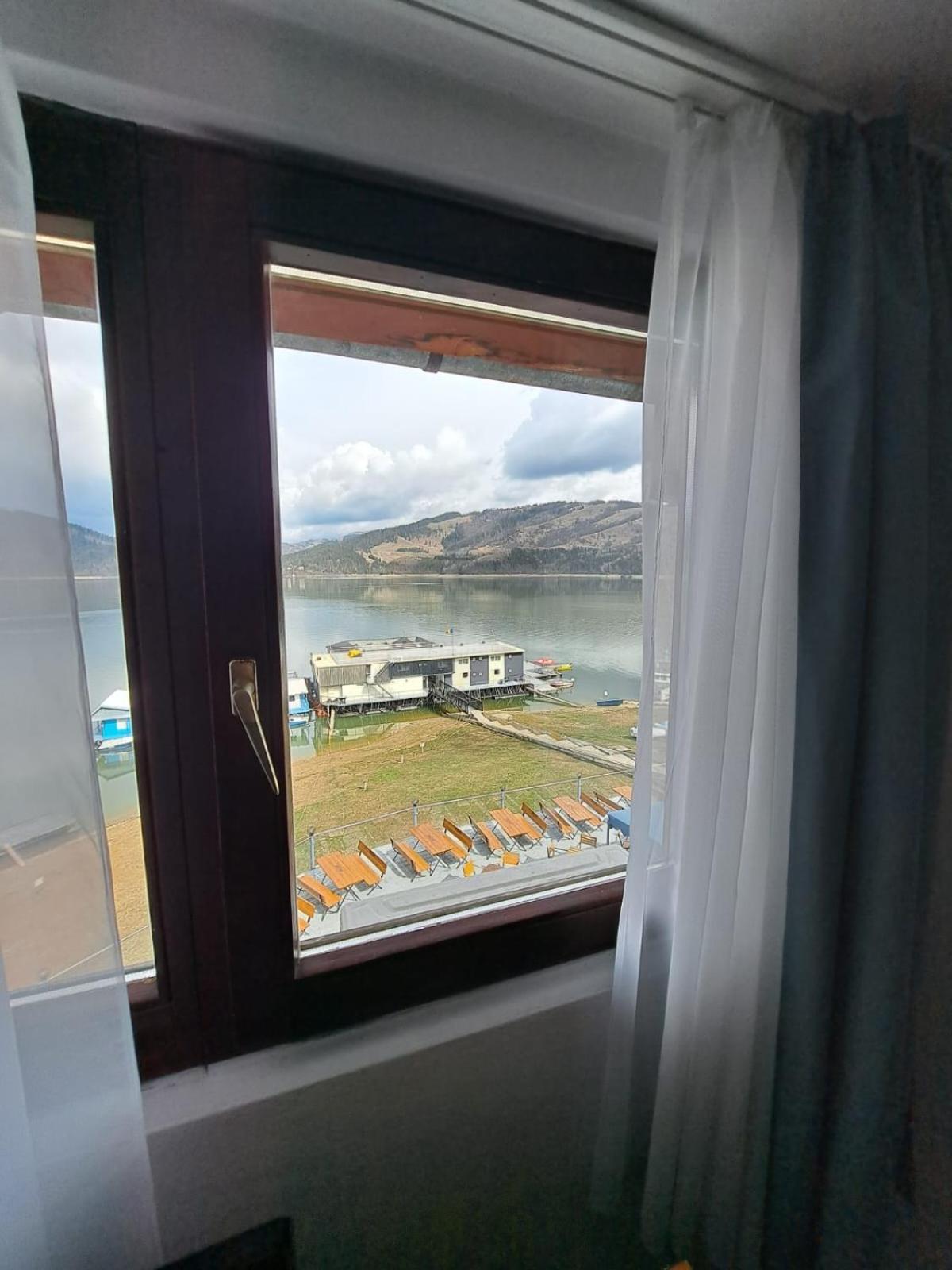 Hotel Pescarus Port Bicaz Luaran gambar
